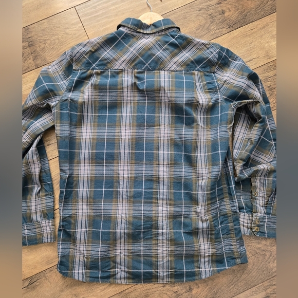 L. L. Bean Men's Medium Blue Polyester Plaid Shirt - Picture 2 of 13